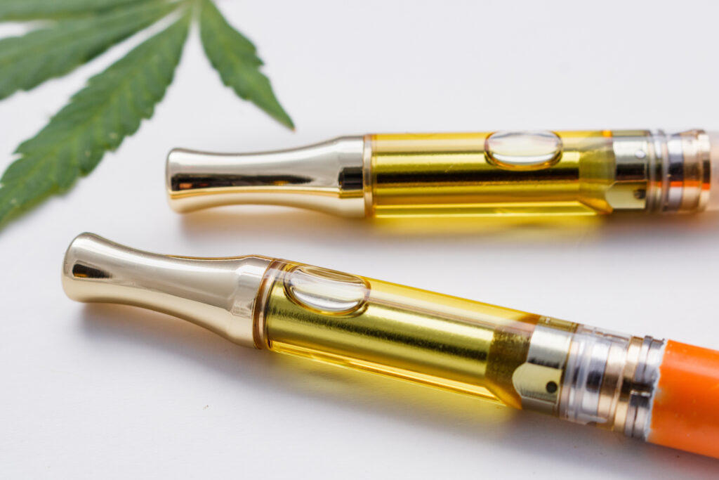 cannabis oil pen with cartridge